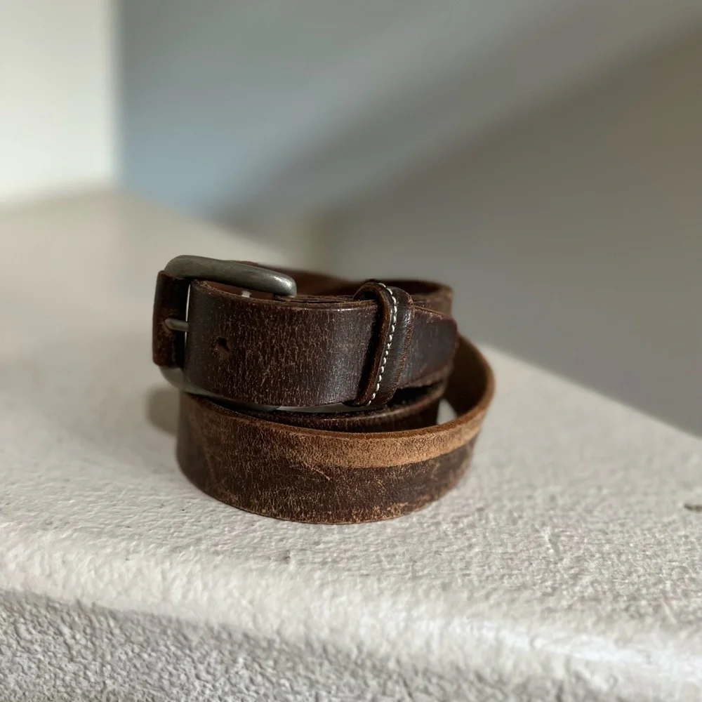 Men supper Distressed brown leather belt  Work Rugged Utility Grunge medium‎